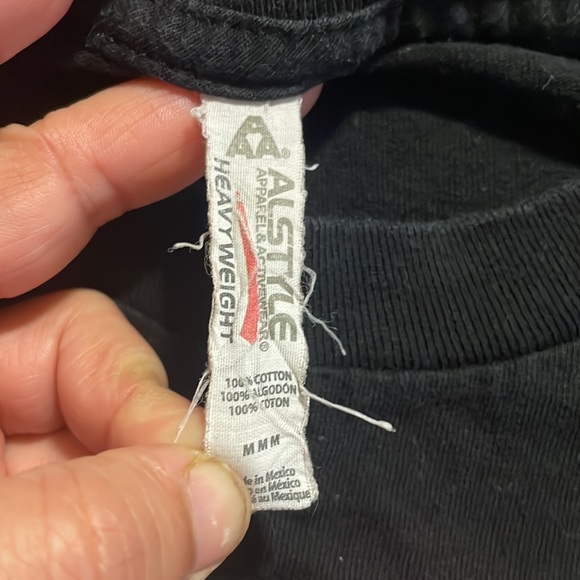 Unisex Frida Kahlo t-shirt 🫀🎨 - Picture 3 of 4